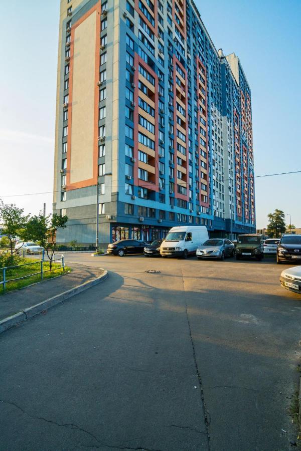 Kvartirkoff Na Bogatirskaya 6A, 17 Floor Киев Екстериор снимка